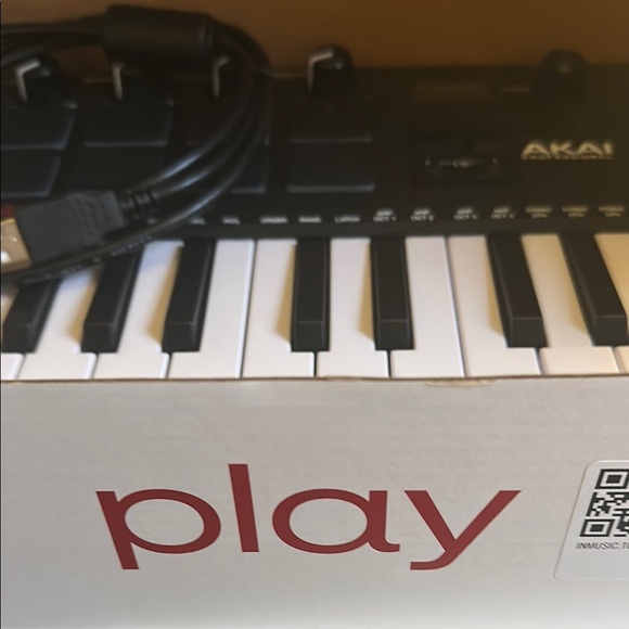 Professional MPK Mini Play - Red - Picture 5 of 13